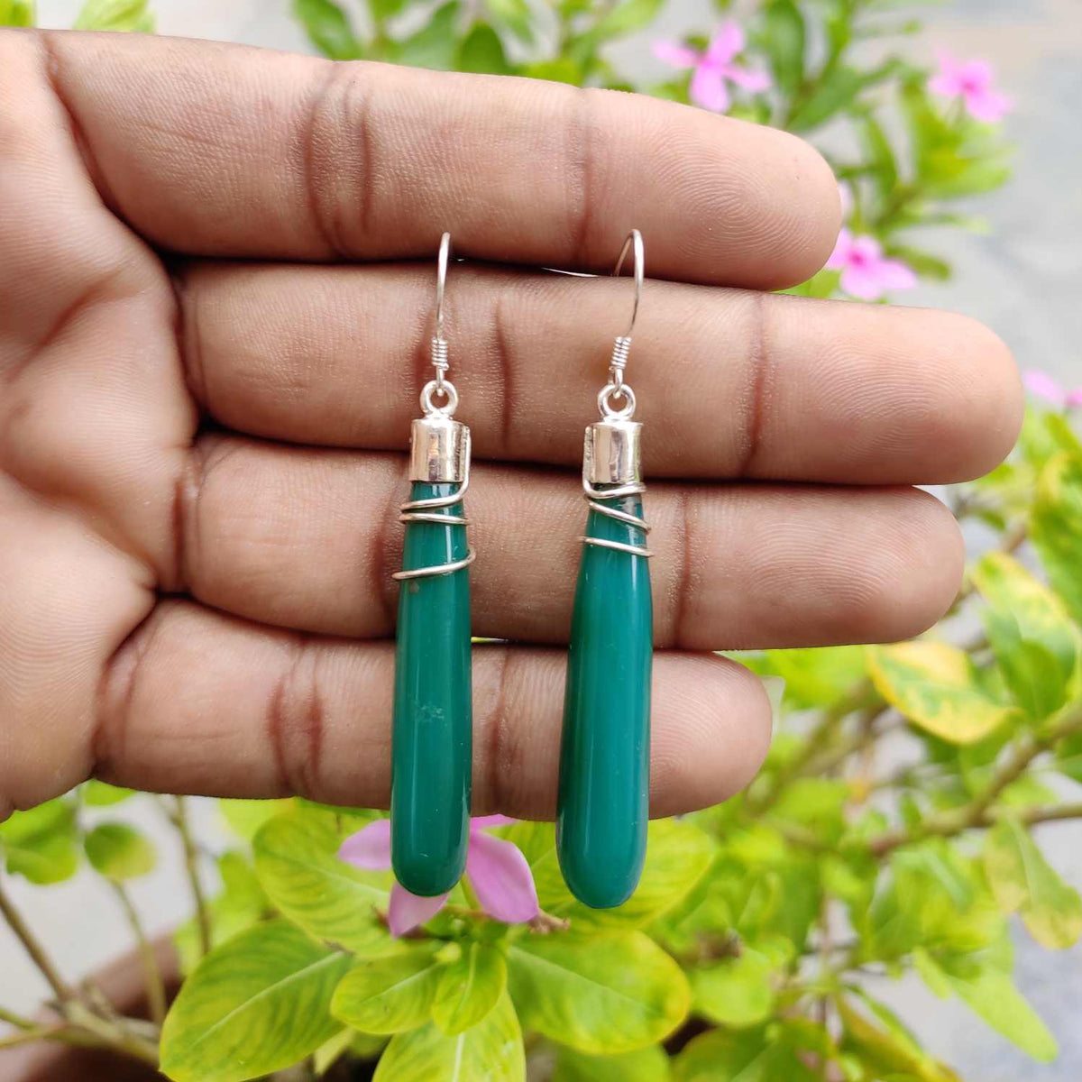Wirewrapped Green Onyx Earring In 925 Silver