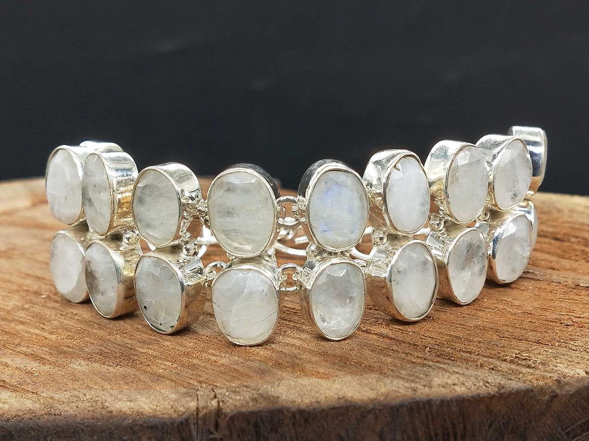 Solid Silver 925 Chunky Bracelet With Faceted Rainbow Moonstone