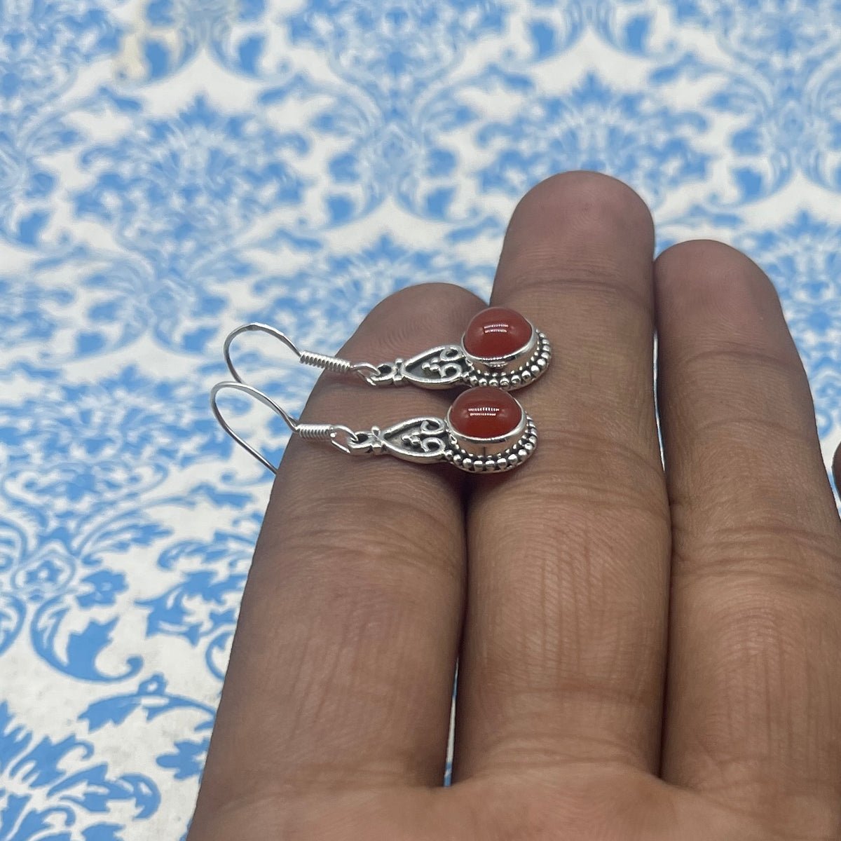 925 Silver Carnelian Earrings – Elegant Round  Gemstone Design