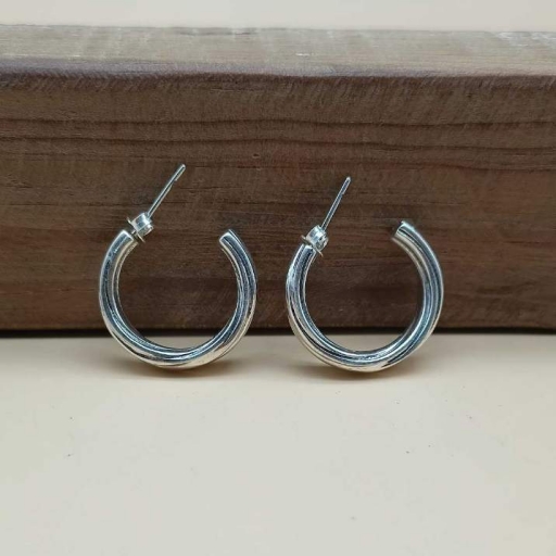 925 Sterling Silver Twisted Wire Design Stud Hoop Earring