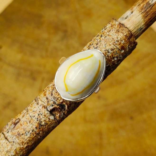 925 Sterling Silver Handmade Cowrie Shell Teardrop Shape Ring