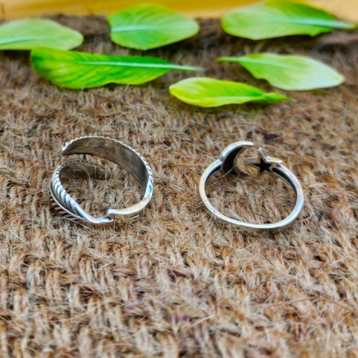 925 Sterling Silver Handmade Dainty Leaf Design Adjustable Ring