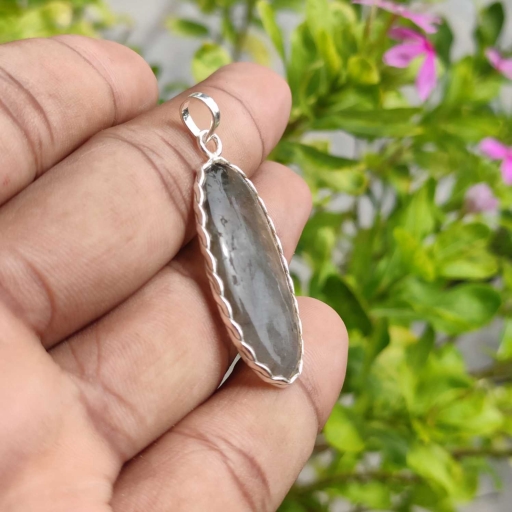 925 Sterling Silver Natural Labradorite  boho Style Oval Shaped Pendant  For  Her.