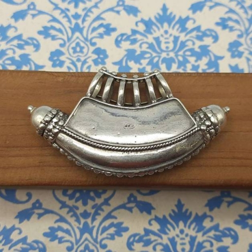 Tribal Vintage Pipe Design 925 Sterling Silver Pendant For Her