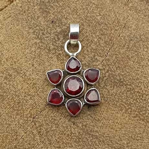 Round & Drop Shape Garnet Gemstone Flower Designer 925 Sterling Silver Pendant