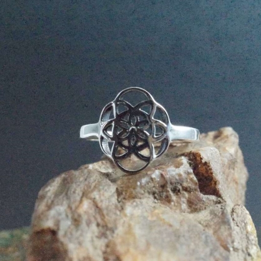 925 Sterling Silver Handmade Infinity Loop Circle Design Fine Stacking Bohemian Ring