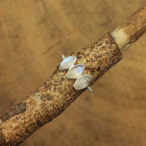 White with Blue Flash Moonstone Gemstone 925 Sterling Silver Handmade Bezel Ring