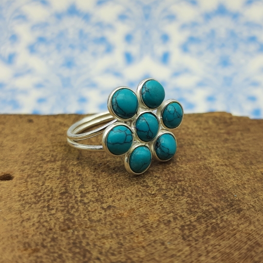 925 Sterling Silver 7 Gemstone Flower Design Turquoise Cabochon Ring